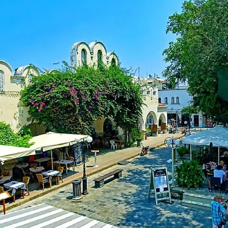 Zoes Апартаменти Кос