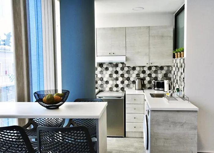 Апартаменти Zoes *